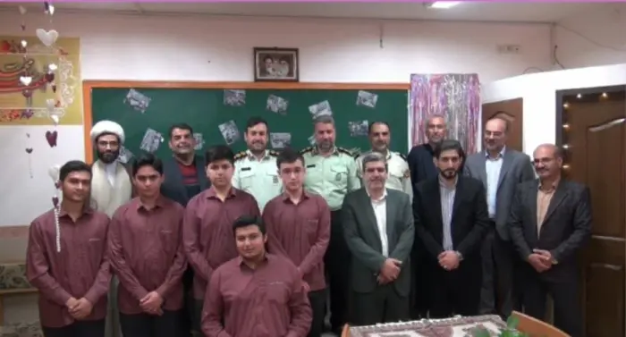کافه‌ای که پلیس پلمپ نکرد؛ بلکه افتتاح کرد! اول