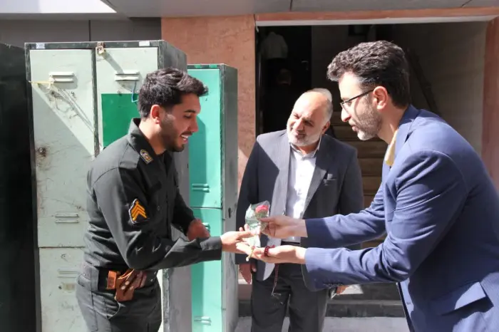 تقدیر شورای فرهنگی خیابان طالقانی تهران از خدمات فراجا سوم