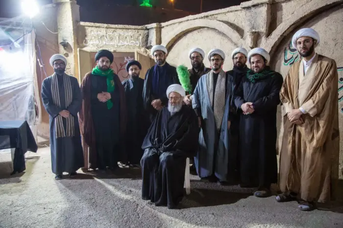 پنجمین سوگواره تجسّمی چادرِخاکی در قم، به ایستگاه آخر رسید