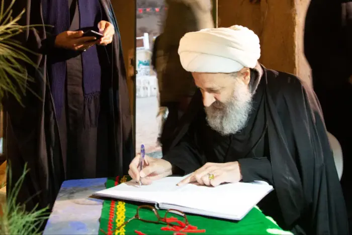 پنجمین سوگواره تجسّمی چادرِخاکی در قم، به ایستگاه آخر رسید پنجم