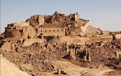 ‘’یادمان زمین‌لرزه بم: خاطره‌ای تلخ از ویرانی و بازسازی‘’